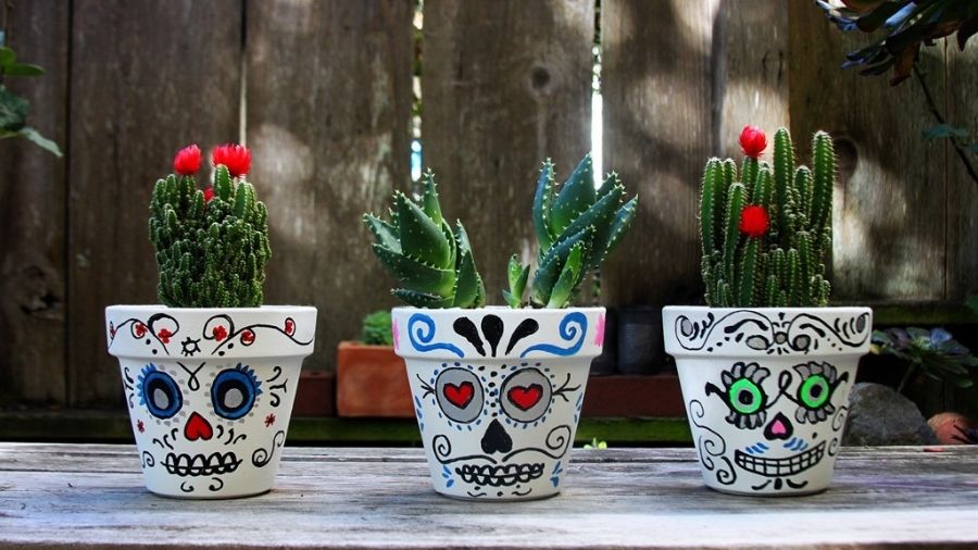 Painted sugar skull planters